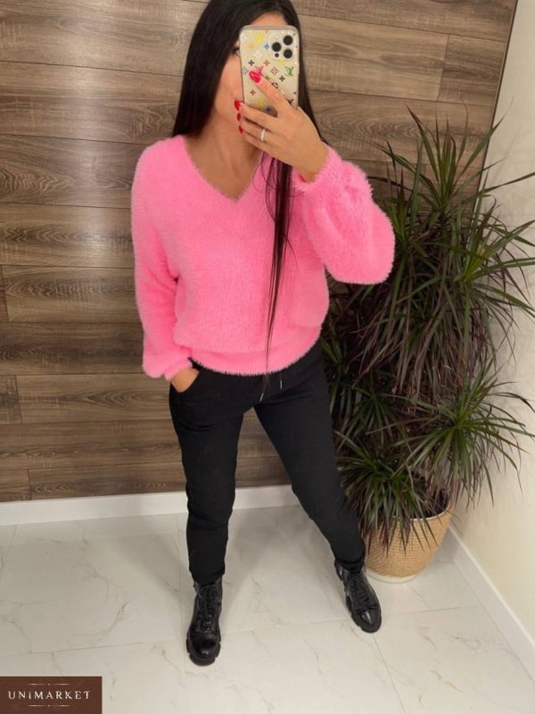 Заказать выгодно розовый женский яркий свитер ангора