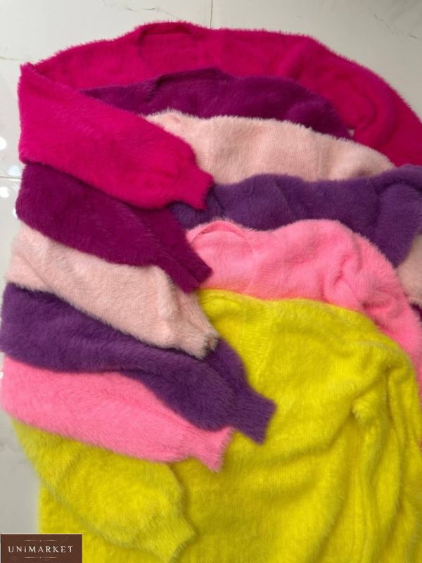 Купить фиолетовый женский яркий свитер ангора по скидке
