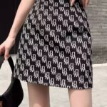 Заказать черную женскую юбку плотной машинной вязки с узором в интернете