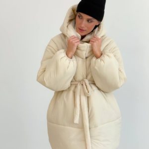 Заказать по скидке беж непромокаемую куртку оверсайз (размер 42-48) для женщин