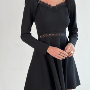 Замовити чорну жіночу сукню з мереживними вставками та шнурівкою (розмір 42-64) по знижці