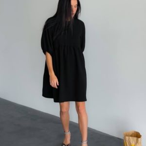 Приобрести черное женское коктейльное платье оверсайз по скидке