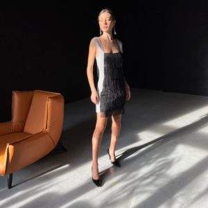 Приобрести дешево черно-белое коктейльное платье с бахромой для женщин