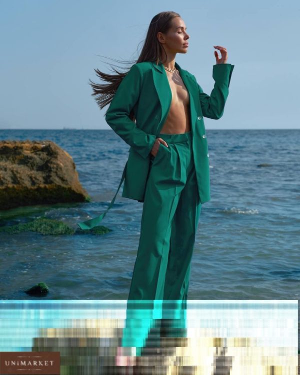 приобрести женский костюм с брюками и пиджаком зеленого цвета недорого в онлайне