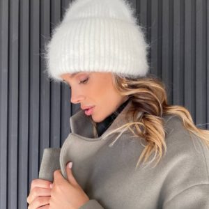 купити зимову жіночу шапку з ангорки за вигідною ціною у магазині Unimarket