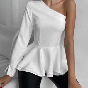 Замовити вигідно білу блузу на одне плече з баскою (розмір 42-48) для жінок