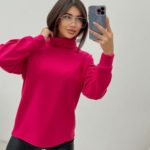 Купить малиновый женский недорого свободный свитер из ангоры (размер 42-48)