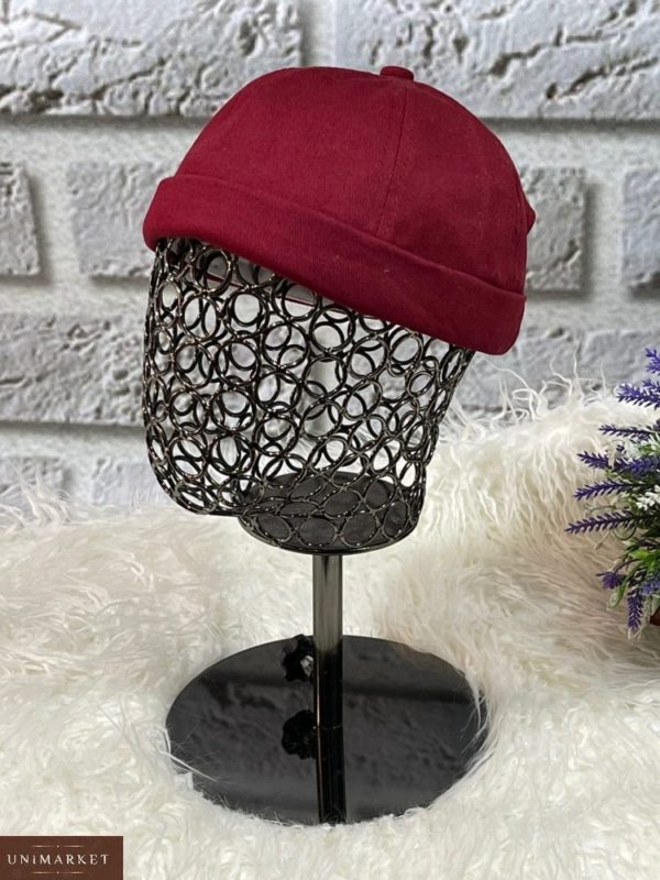 Купити в інтернеті червону однотонну шапку біні для жінок