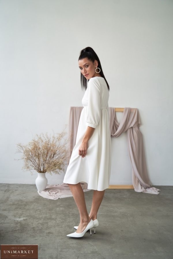 Заказать онлайн белое свободное платье миди (размер 42-48) для женщин