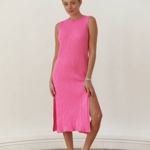 Придбати рожеву Безшовну трикотажну сукню (розмір 40-48) в інтернеті для жінок в рожевому кольорі