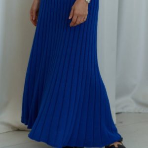 Придбати синього кольору жіночий недорого Безшовний в'язаний костюм зі спідницею максі (розмір 42-48)