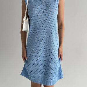 Заказать Вязаное бесшовное голубое платье (размер 42-48) онлайн женское