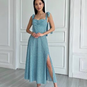 Приобрести в интернете женское Платье миди на завязках голубое