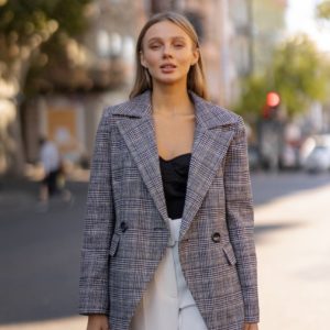 Пиджак в женском гардеробе для создания элегантного, стильного образа