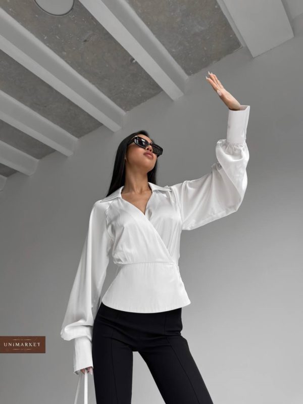Замовити білу жіночу Сатинову сорочку з вирізом на спині онлайн