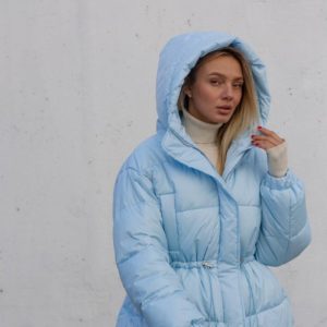 Придбати вигідно блакитну зимову куртку на пуху для жінок онлайн
