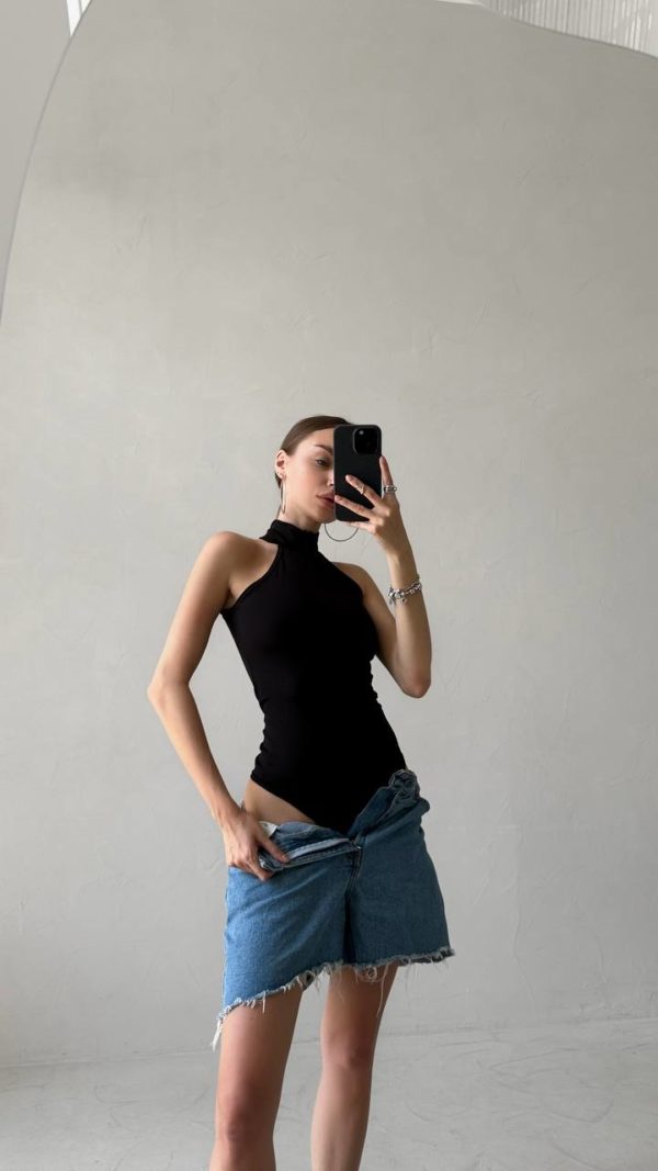 Приобрести Купить женский боди с коротким рукавом черного цвета из микродайвинга хорошего качества по низкой цене в Украине