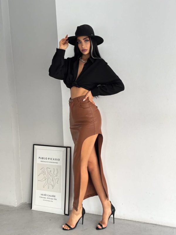 Заказать коричневую женскую юбку миди из экокожи хорошего качества черную в Украине недорого
