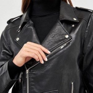 Заказать купить приобрести куртку косуху черного цвета из экокожи хорошего качества по оптимальной цене недорого в Украине