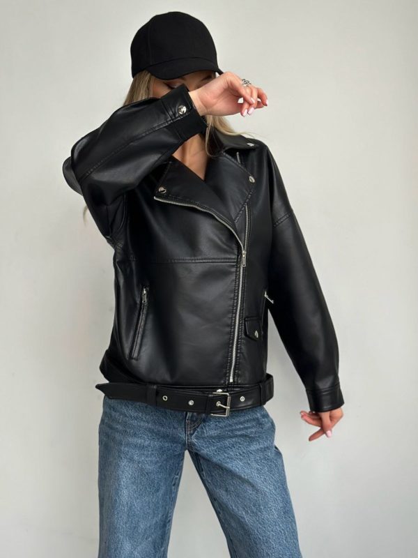 Заказать женскую куртку косуху черного цвета удиненную хорошего качества по оптимальной цене недорого в Украине