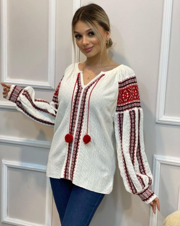 Приобрести Купить женскую вышиванку хорошего ткачества по оптимальной цене недорогую светлую удлиненную в Украине