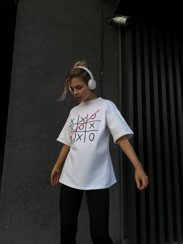 Заказать женскую базовую катоновую футболку с рисунком белого цвета хорошего качества по оптимальной цене недорогую в Украине Украина