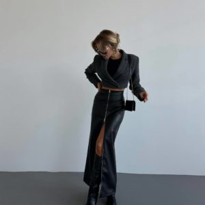 Купить женскую юбку макси из экокожи хорошего качества черного цвета по оптимальной цене недорого в Украине Украина