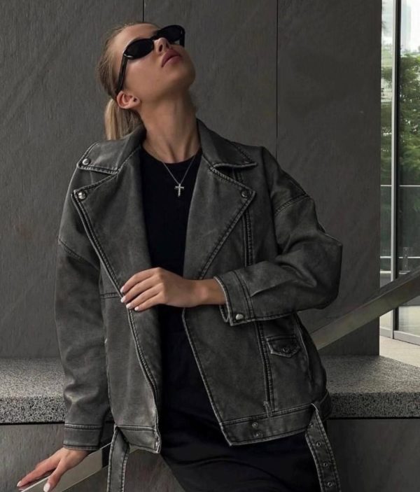 Купить женскую куртку косуху в стиле винтаж серого цвета по оптимальной цене недорогую хорошего качества из экокожи в Украине Украина