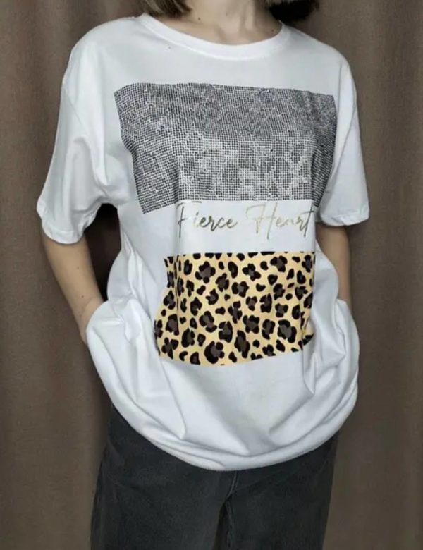 Купить женскую футболку с принтом хорошего качества по оптимальной цене недорогую светлую белого цвета тигровую леопардовую в Украине Украина котоновую котон