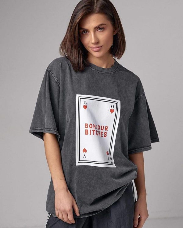 Заказать женскую футболку хорошего качества по оптимальной цене недорогую серого цвета темную варенку с рисунком с надписью в Украине Украина